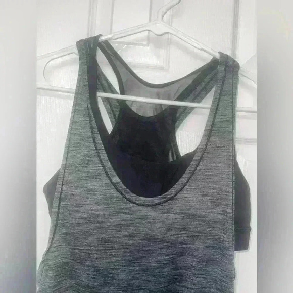 Lululemon Glide and Stride Tank size 8 
Sheer Luon Pebble Jacquard V2 - 2-1 - Picture 2 of 11